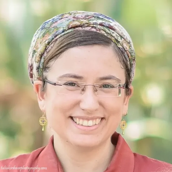 chana headshot (2)